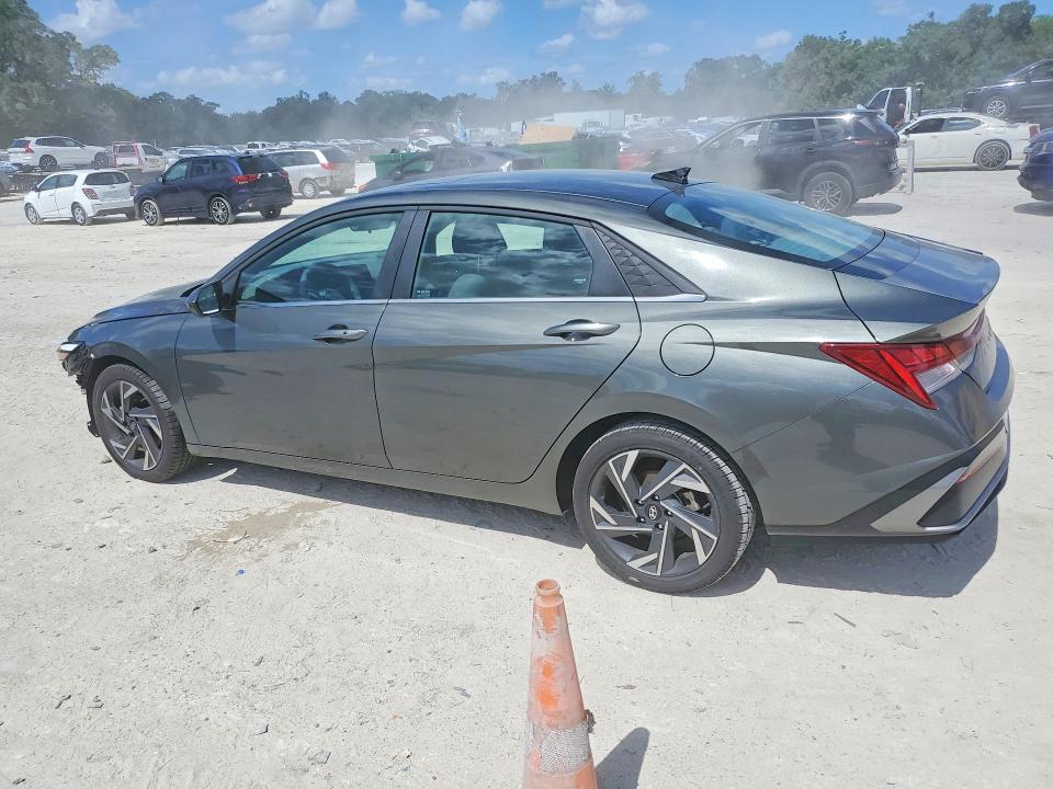 2025 Hyundai Elantra sel