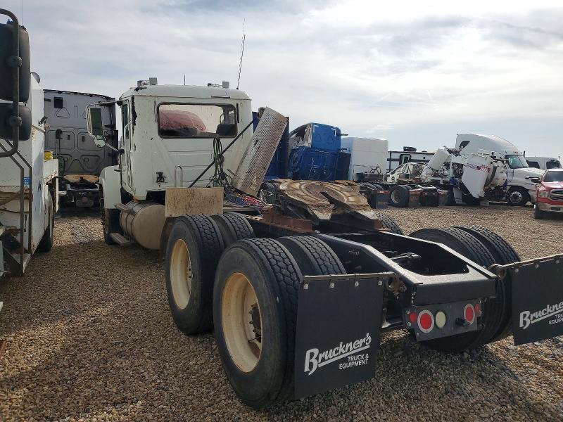 2010 Mack CHU613 Semi Truck