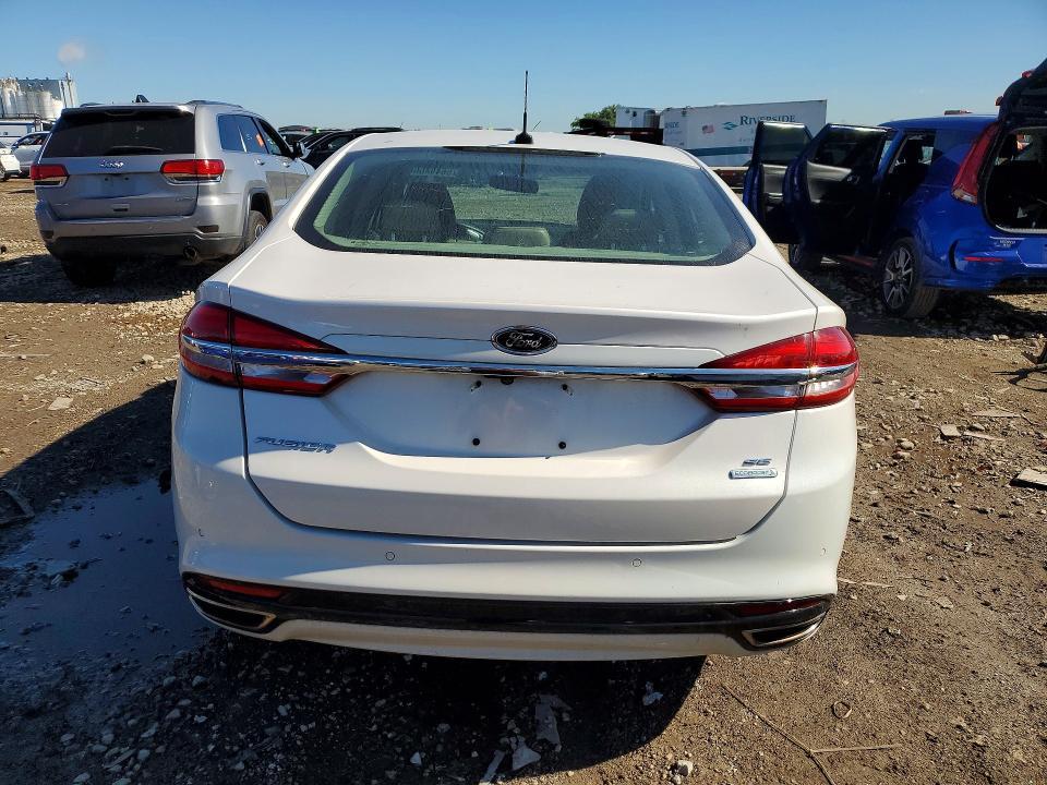 2017 Ford Fusion se