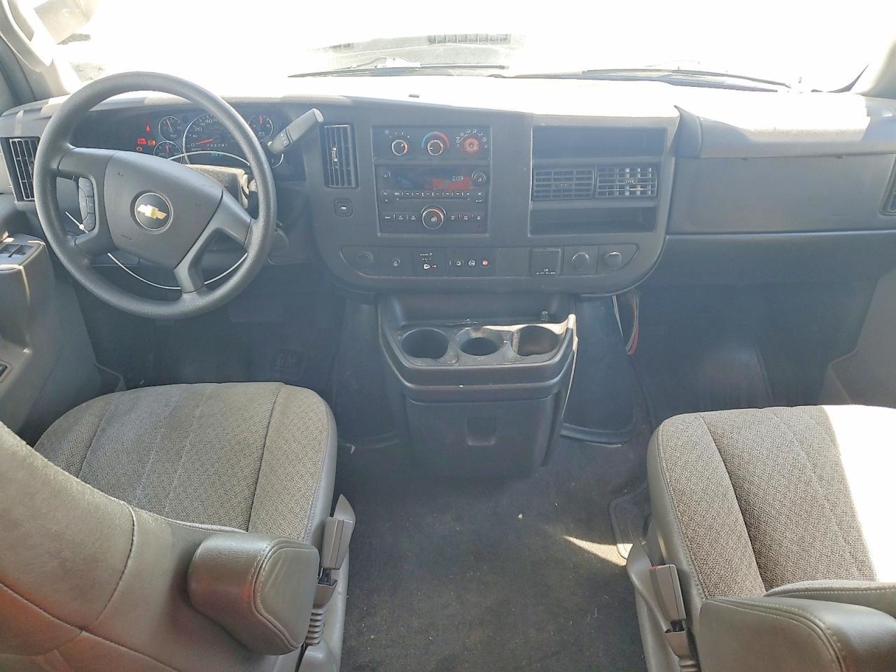 2017 Chevrolet Express G3500 LT