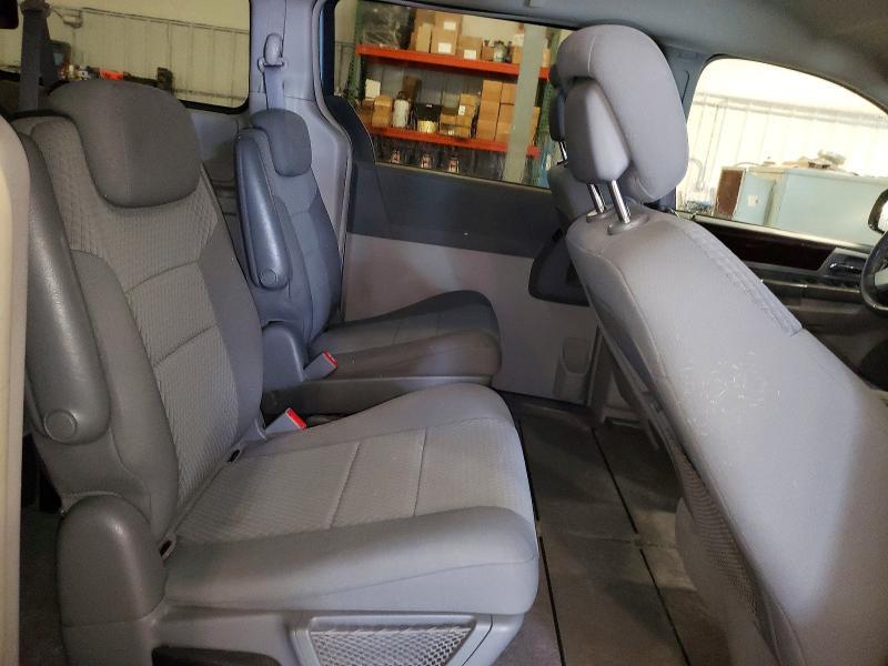 2010 Chrysler Town & Country Touring