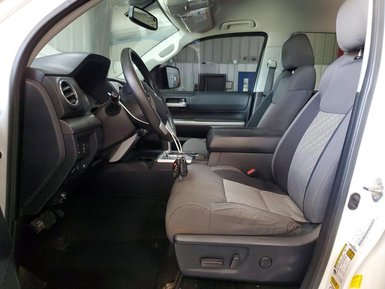 2017 Toyota Tundra SR5