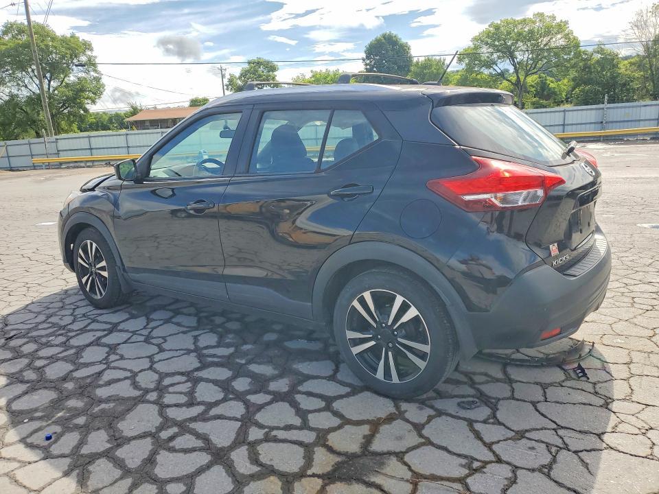 2018 Nissan Kicks sv