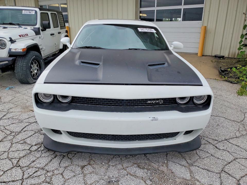 2016 Dodge Challenger r