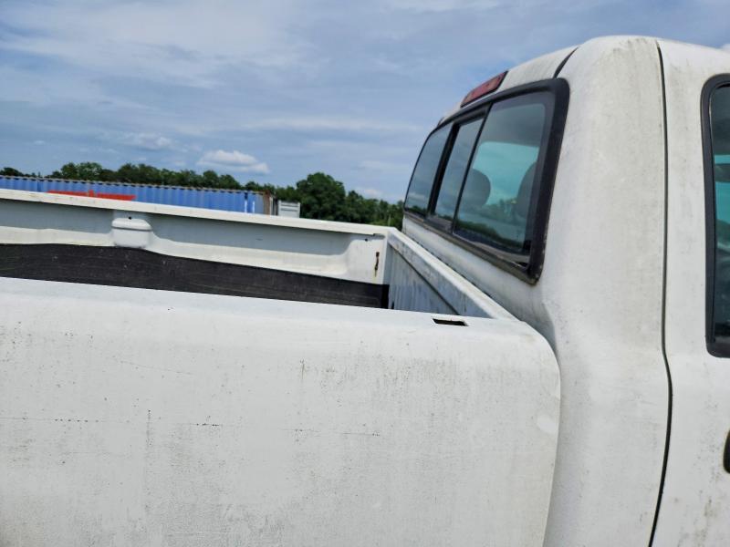 2001 Toyota Tundra Base