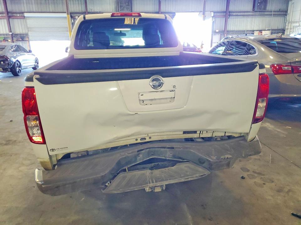 2015 Nissan Frontier S
