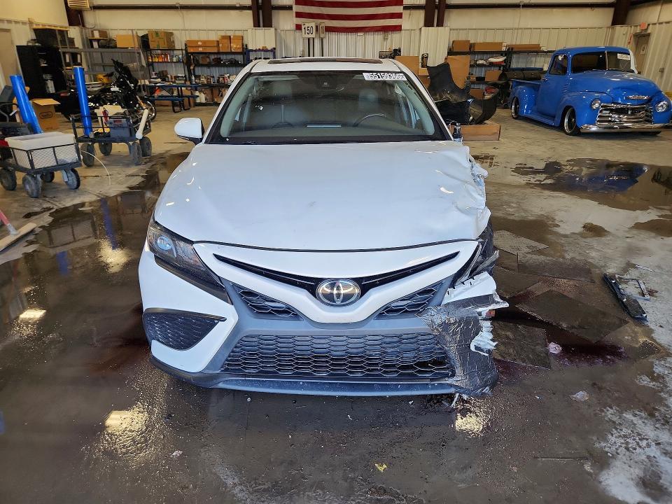2022 Toyota Camry se