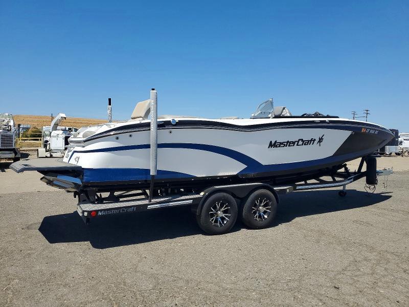 2016 Mastercraft Boat