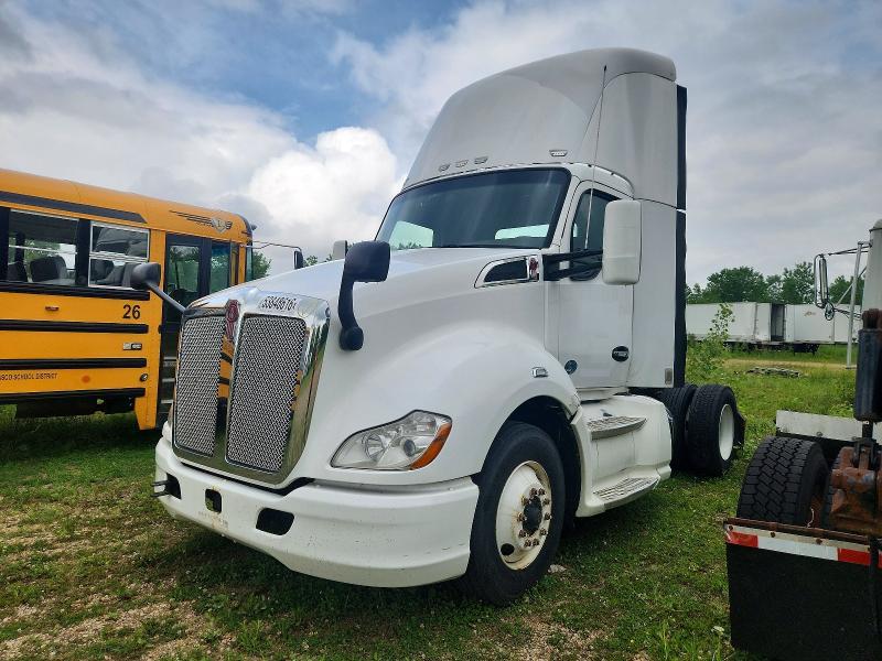 2015 Kenworth Constructi-semi Truck