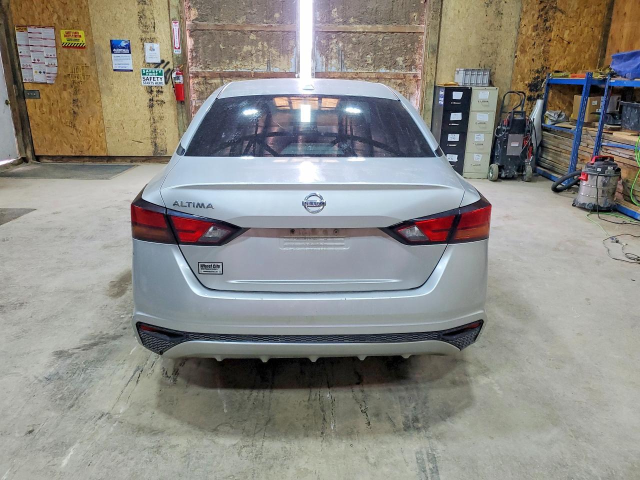 2019 Nissan Altima s