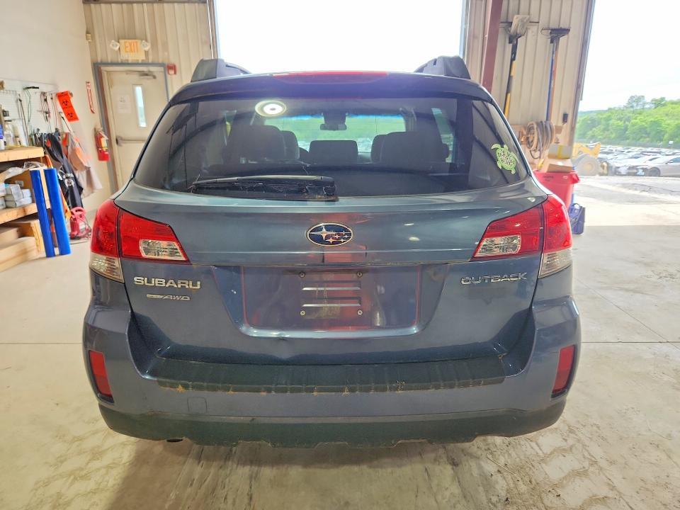 2013 Subaru Outback 2.5i Premium