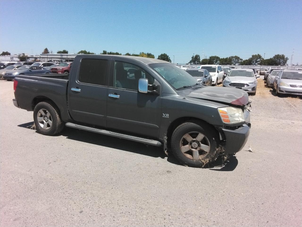 2004 Nissan Titan XE