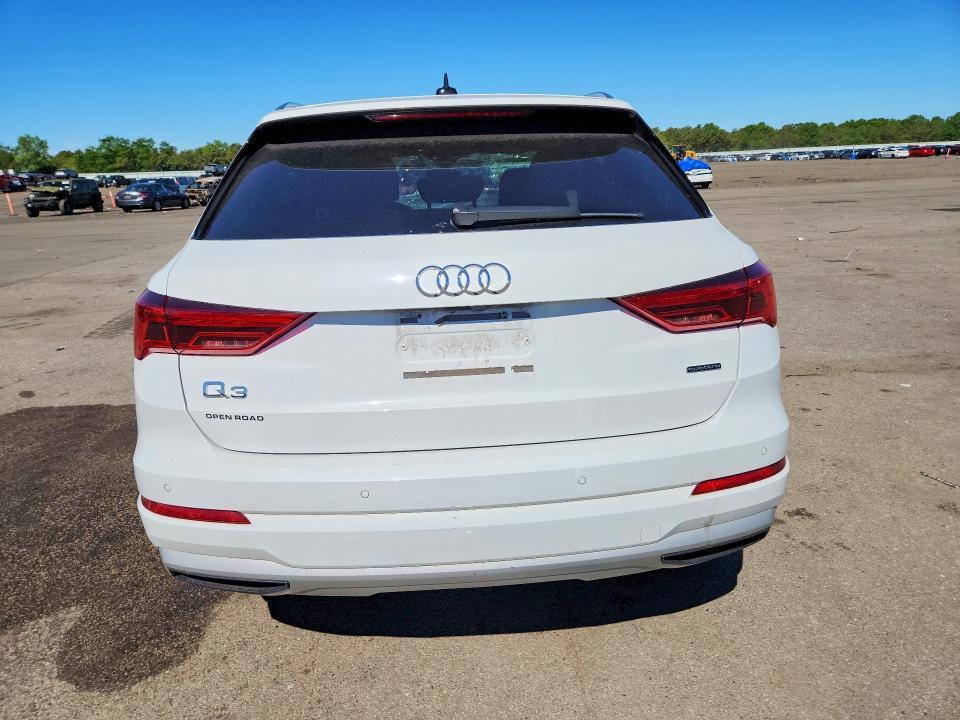 2022 Audi Q3 Premium 40
