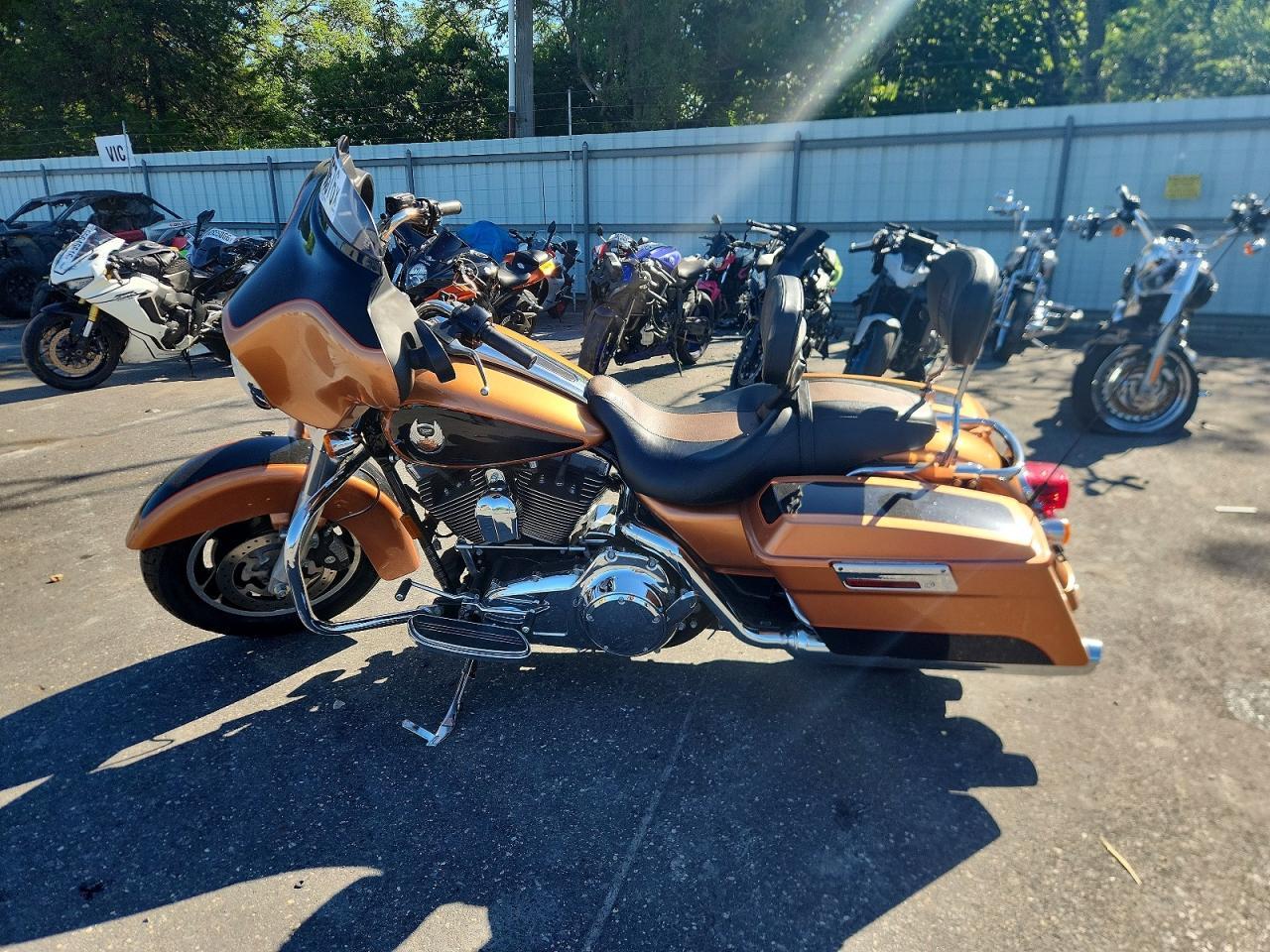 2008 Harley-Davidson Flhx 105TH Anniversary Edition