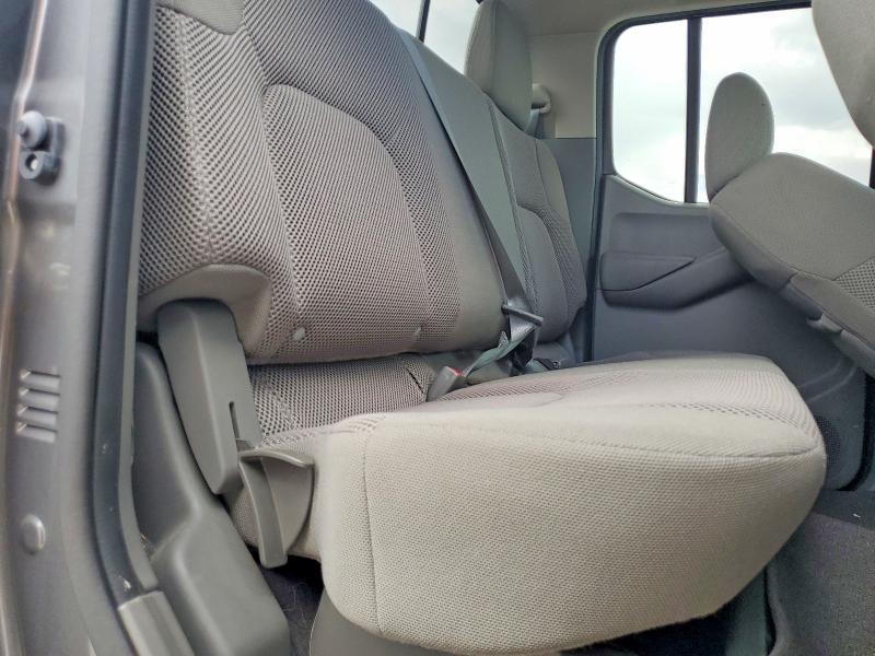2020 Nissan Frontier sv