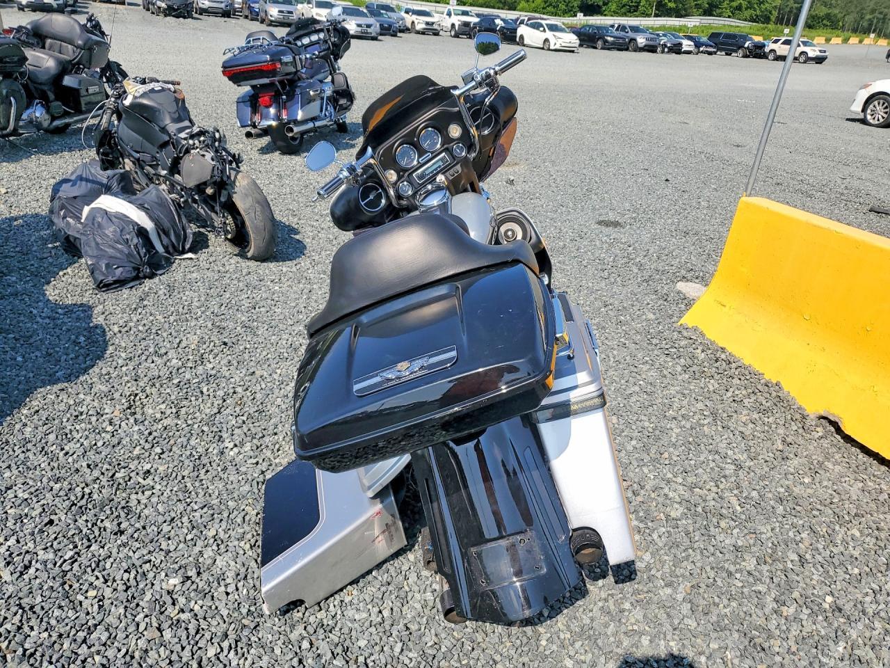 2003 Harley-Davidson Flhtcui Anniversary