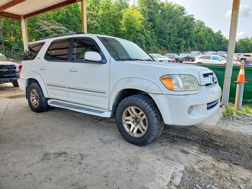 2005 Toyota Sequoia SR5
