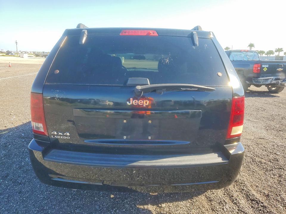 2006 Jeep Grand Cherokee Laredo