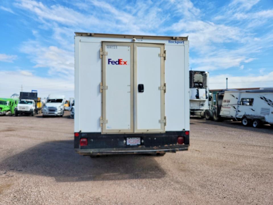 2023 Whitegmc 2023 GMC Sierra HD BOX Truck