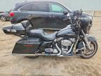 2011 Harley-Davidson Flhx