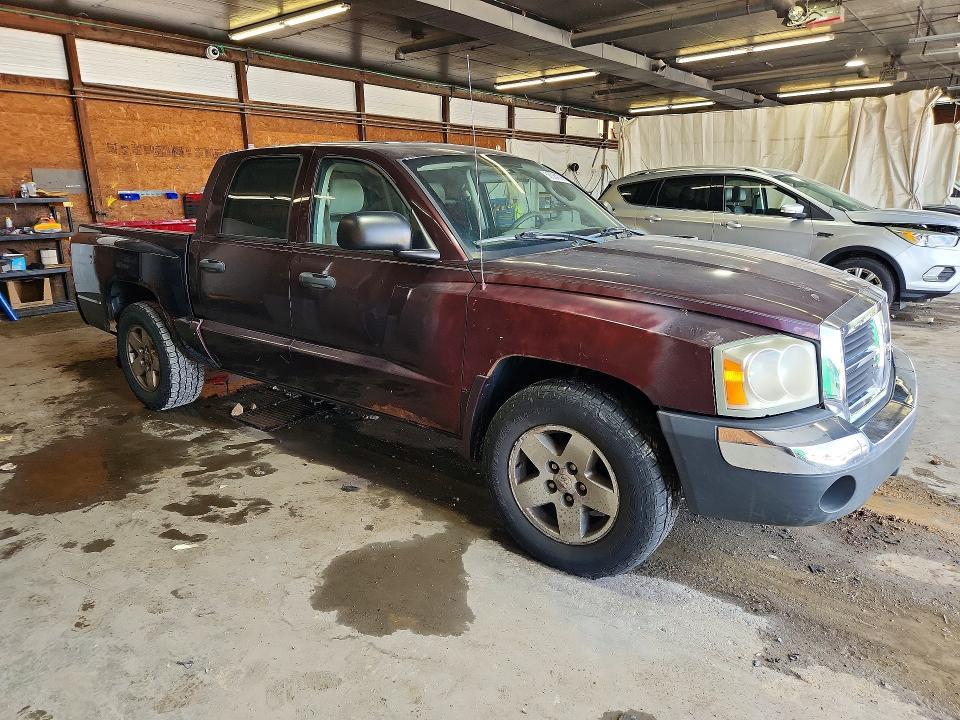 2005 Dodge Dakota Quad SLT