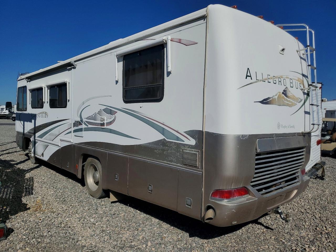 2000 Frht 2000 Freightliner Allegro BU-RV