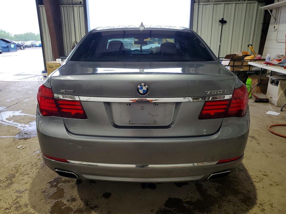 2013 BMW 750 xi