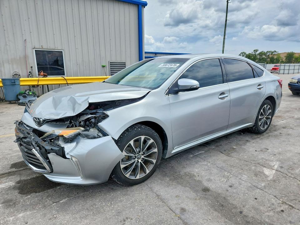 2016 Toyota Avalon xle Plus