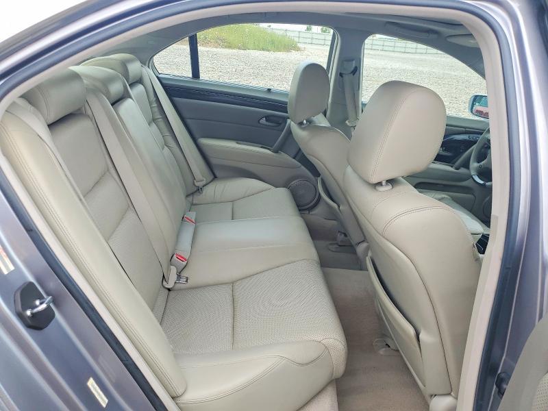 2011 Acura RL
