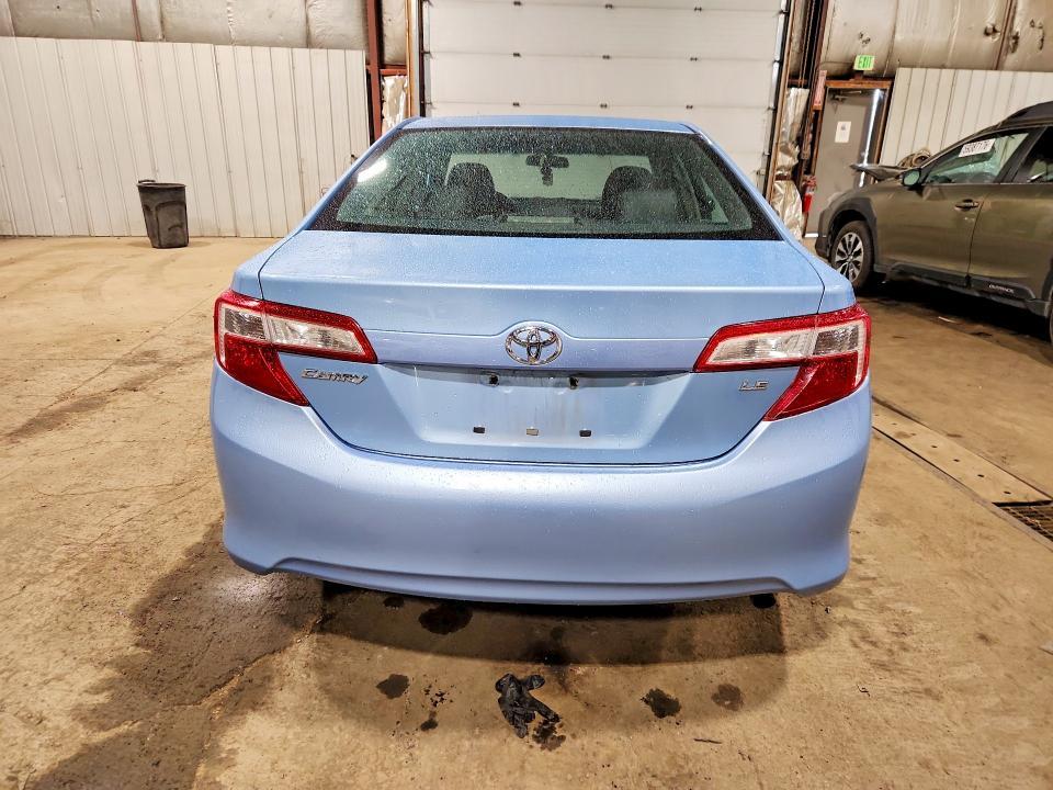 2012 Toyota Camry le