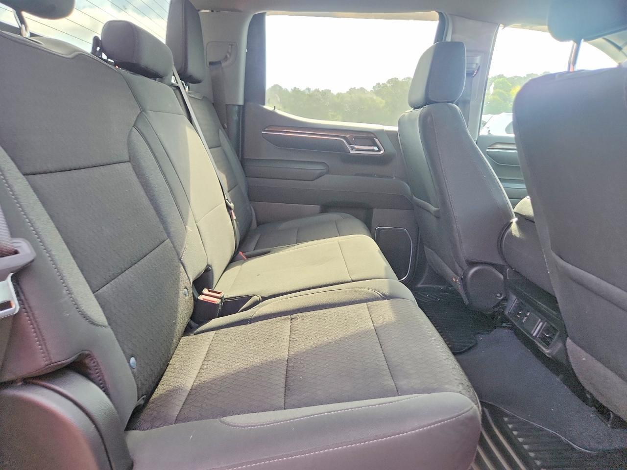 2023 Chevrolet Silverado C1500 LT