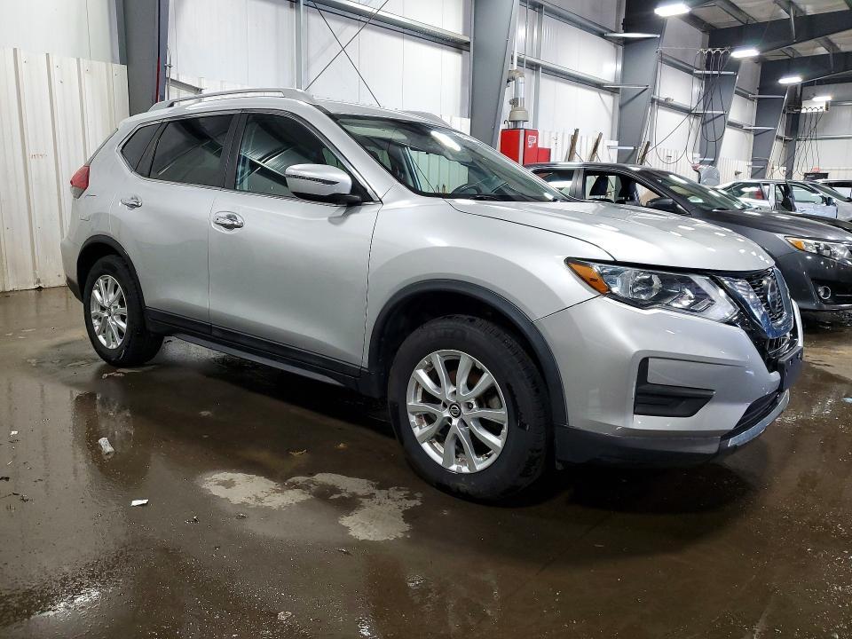 2018 Nissan Rogue sv