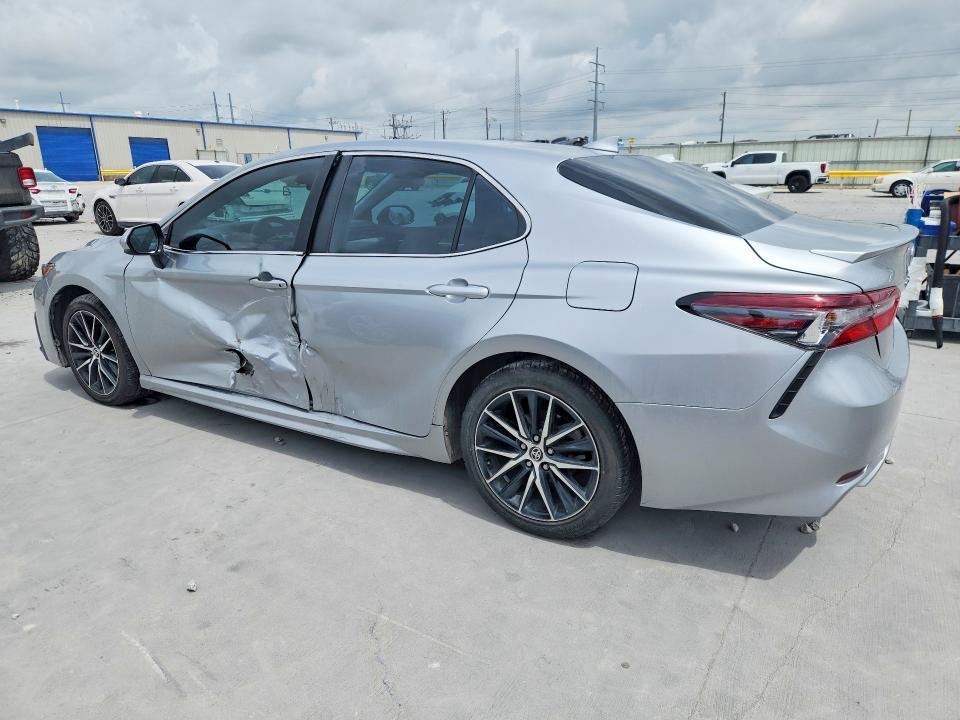 2021 Toyota Camry se