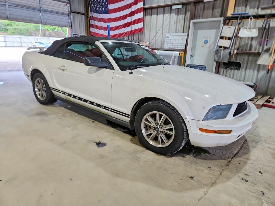 2005 Ford Mustang
