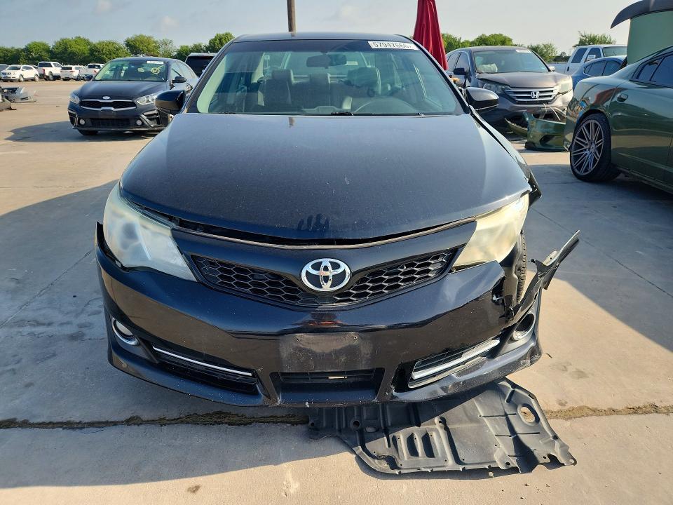 2014 Toyota Camry se