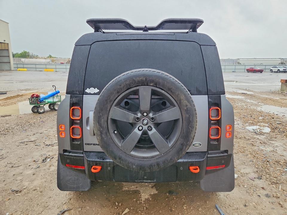 2023 Land Rover Defender 110 x