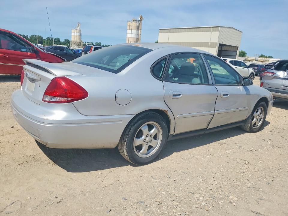 2005 Ford Taurus se