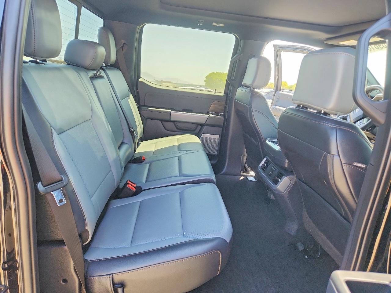 2025 Ford F150 Lightning Lariat