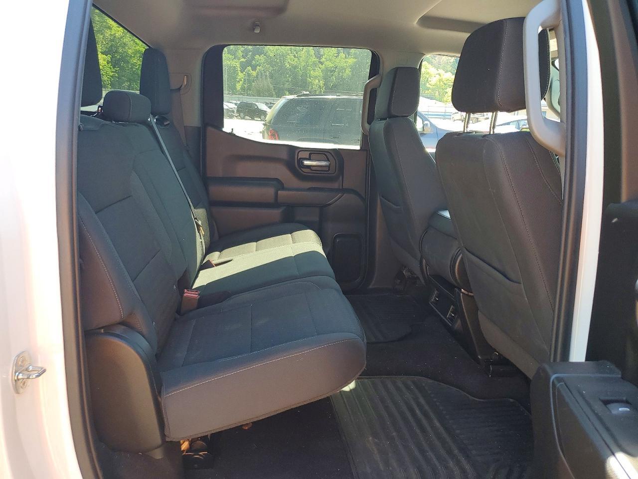 2022 Chevrolet Silverado K1500 Custom