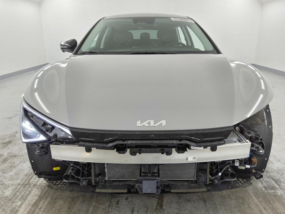 2025 KIA EV6 Wind