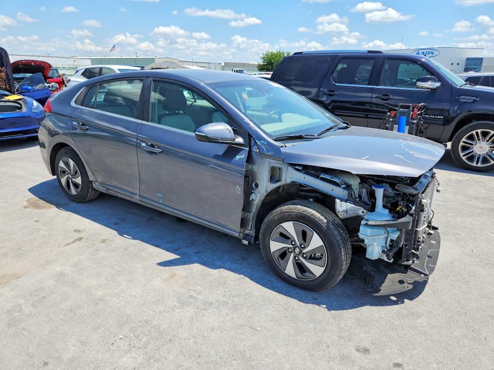2019 Hyundai Ioniq Hybrid sel