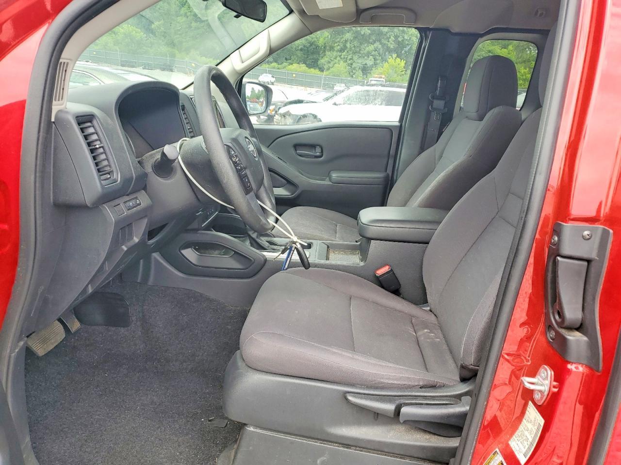 2022 Nissan Frontier S