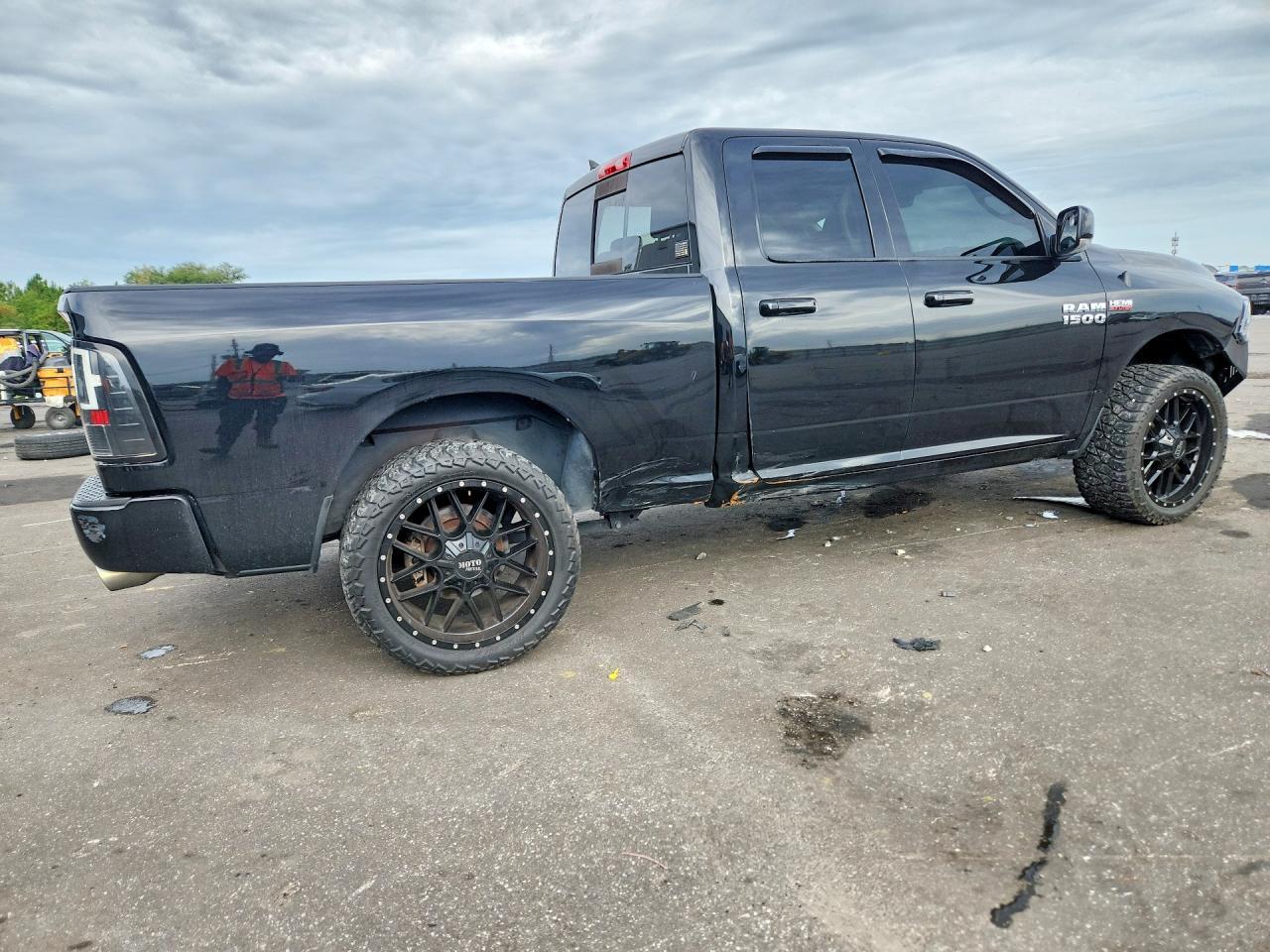 2015 Dodge RAM 1500 Sport