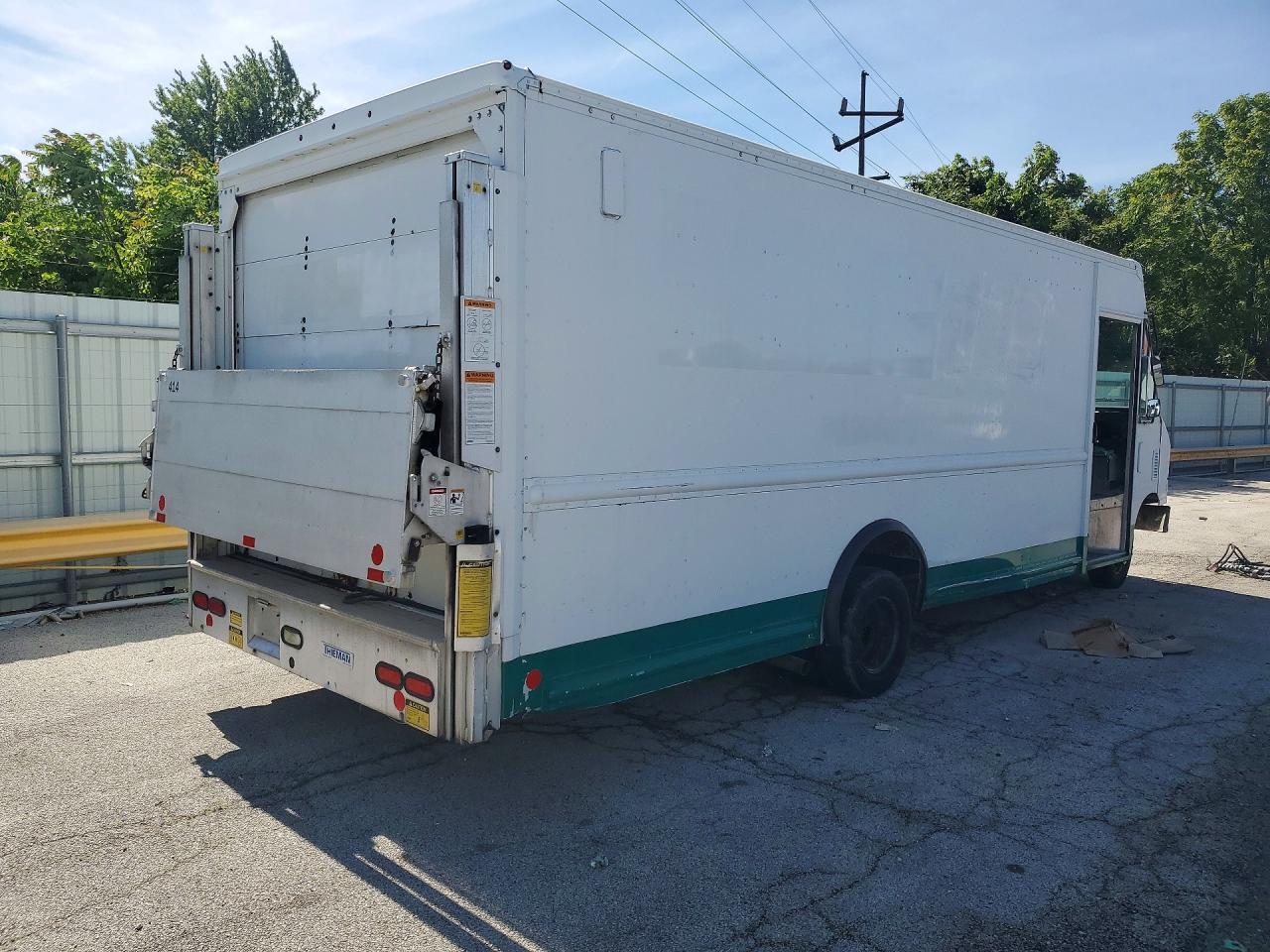 2014 Ford E450 Delivery Truck