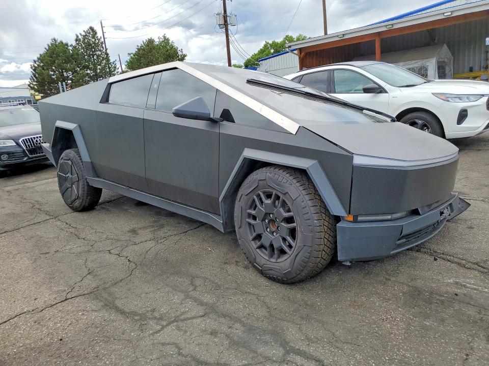 2024 Tesla Cybertruck