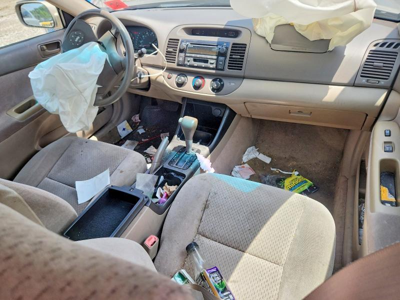 2004 Toyota Camry le V6