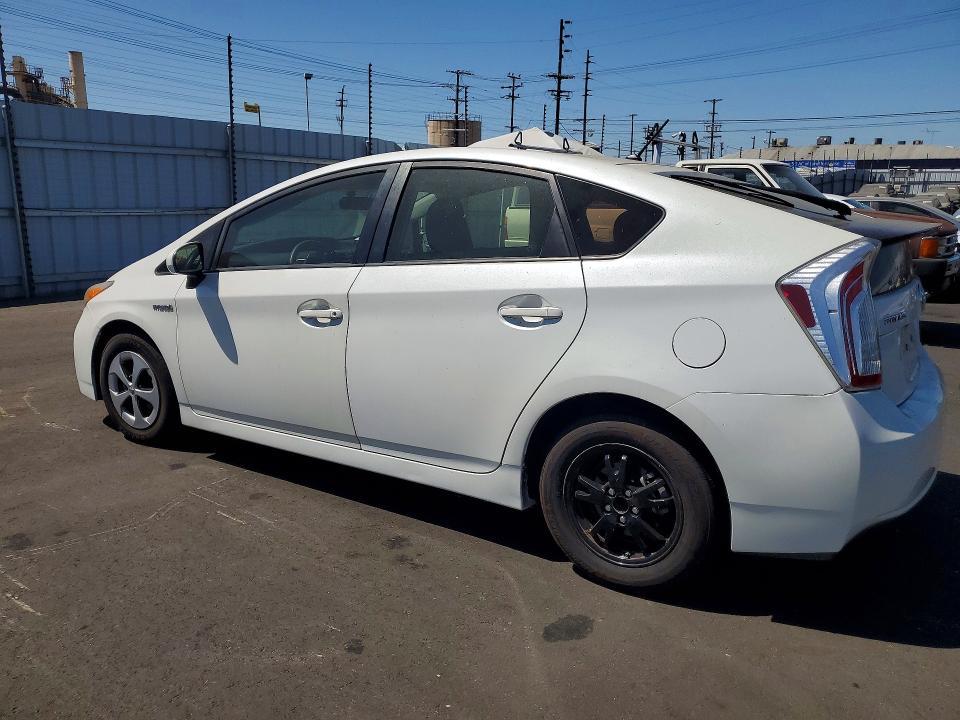 2015 Toyota Prius i