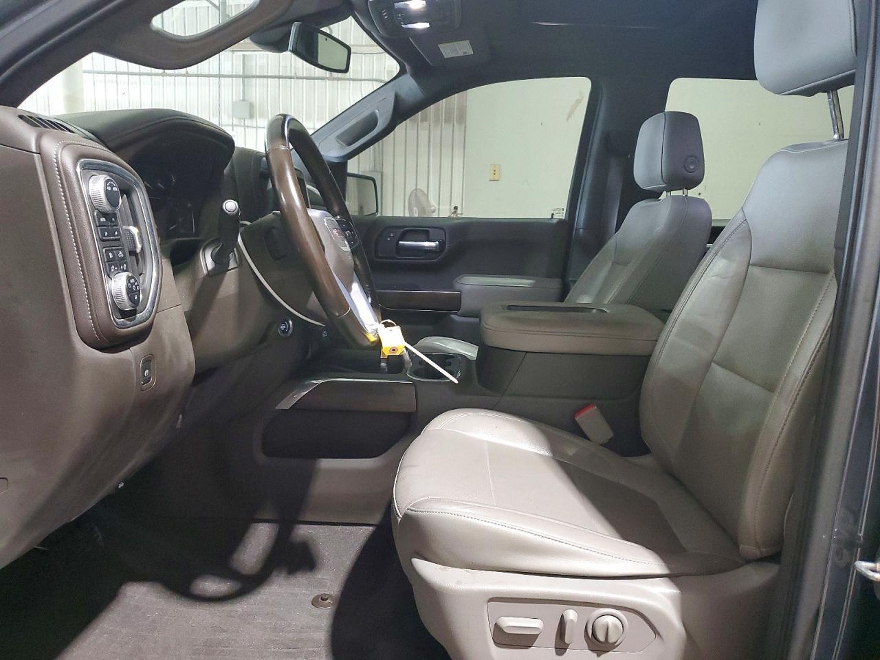 2020 GMC Sierra K1500 SLT