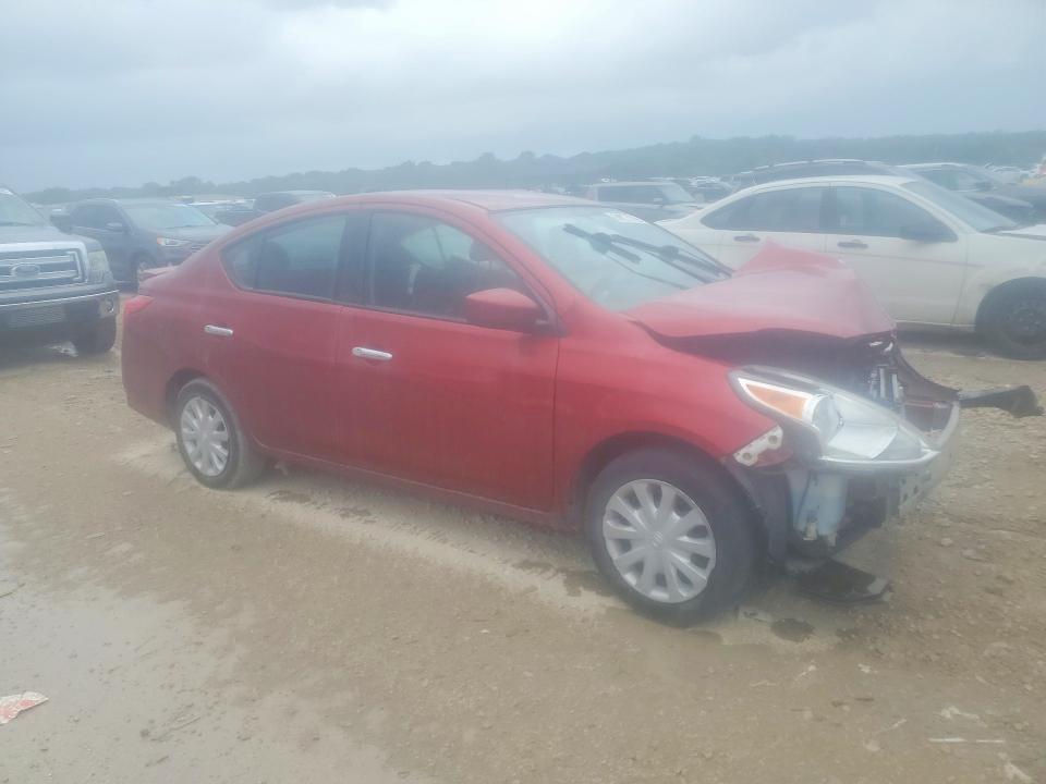 2019 Nissan Versa sv
