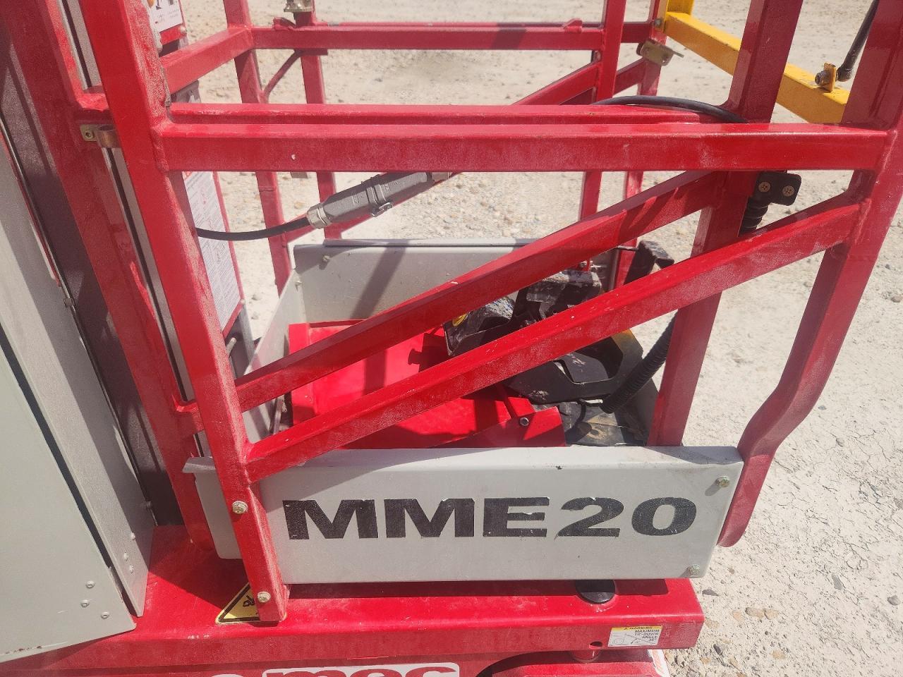 2024 MEC MME20 Vertical Lift